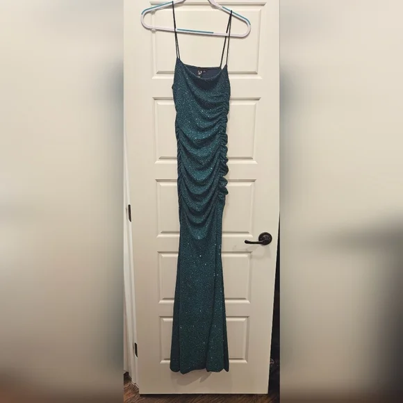 green emerald velvet dress Deep V-Neck Spaghetti Straps Mermaid Prom Dress Sequined Glitter-Knit Sweep Train Party Gowns with High Slit Royal Blue / US2 main image 0